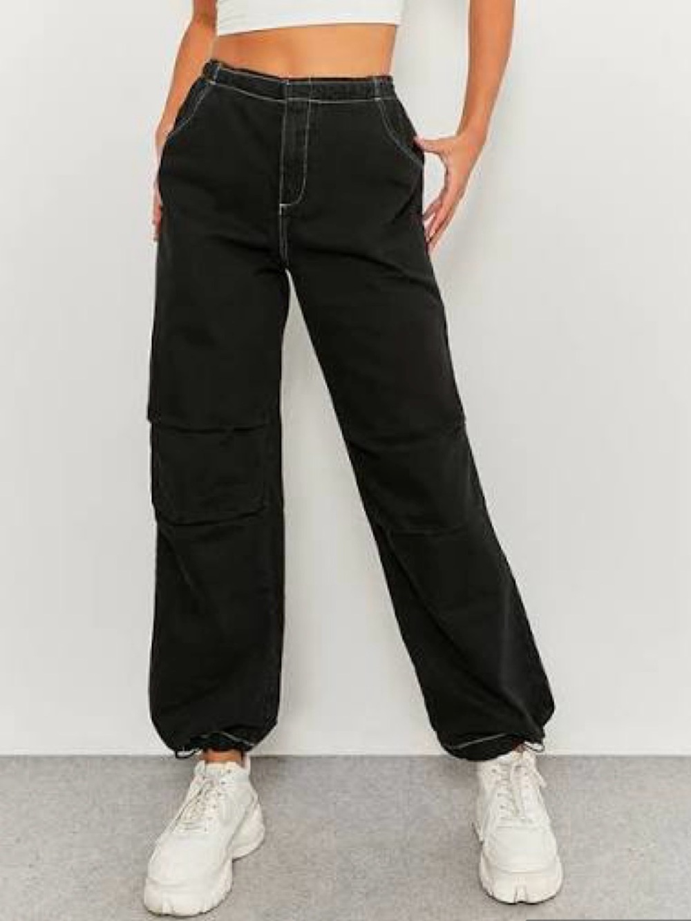 Tally WEiJL black parachute cargo pants